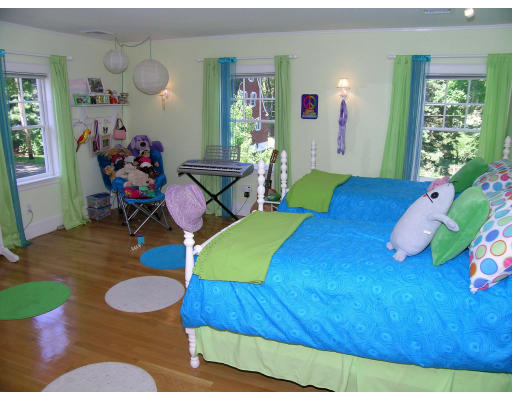 7 Seneca Road Winchester, MA 01890 - Photo 10 of 28 Gallery Image 10