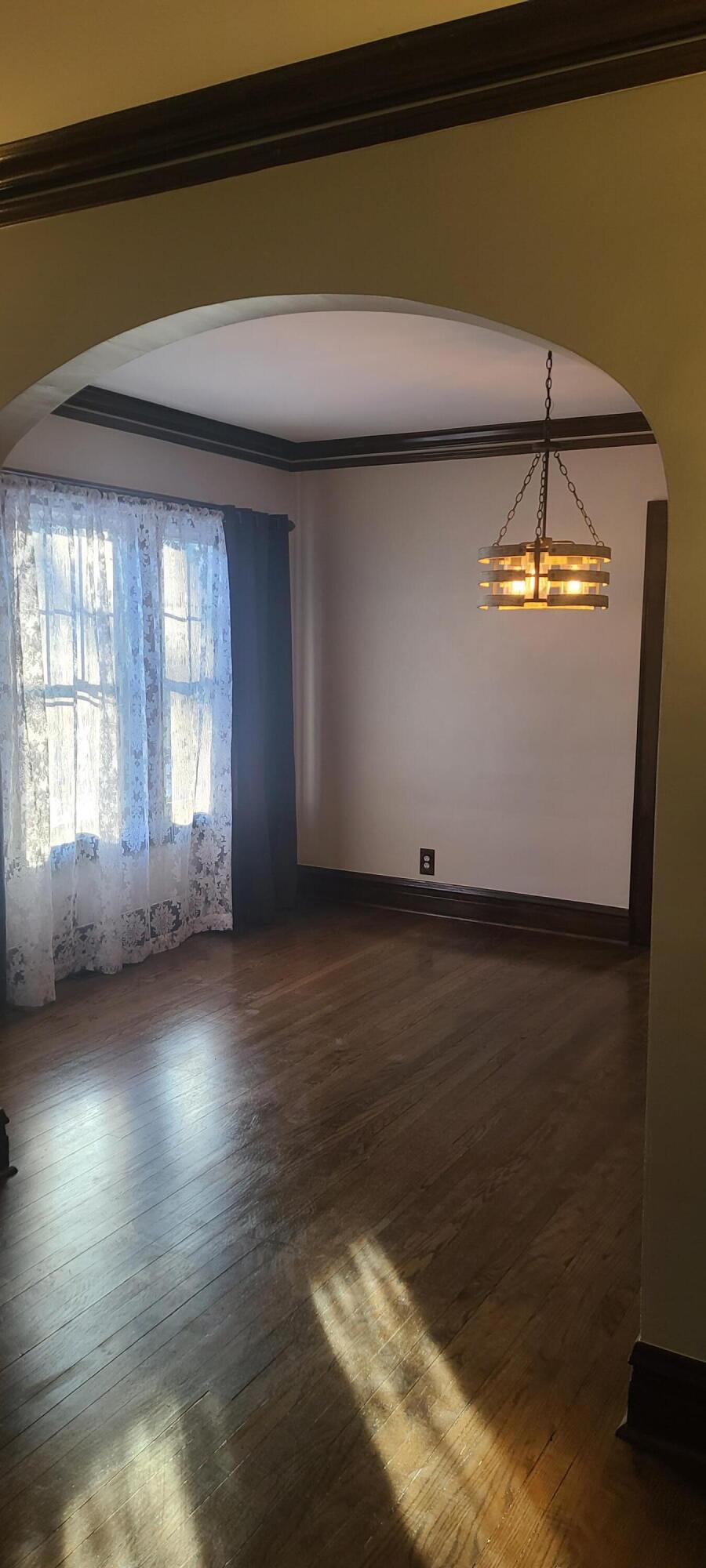 669 South 2nd Street Chesterton, IN 46304 - Photo 16 of 42 a view of empty room with floor to ceiling window