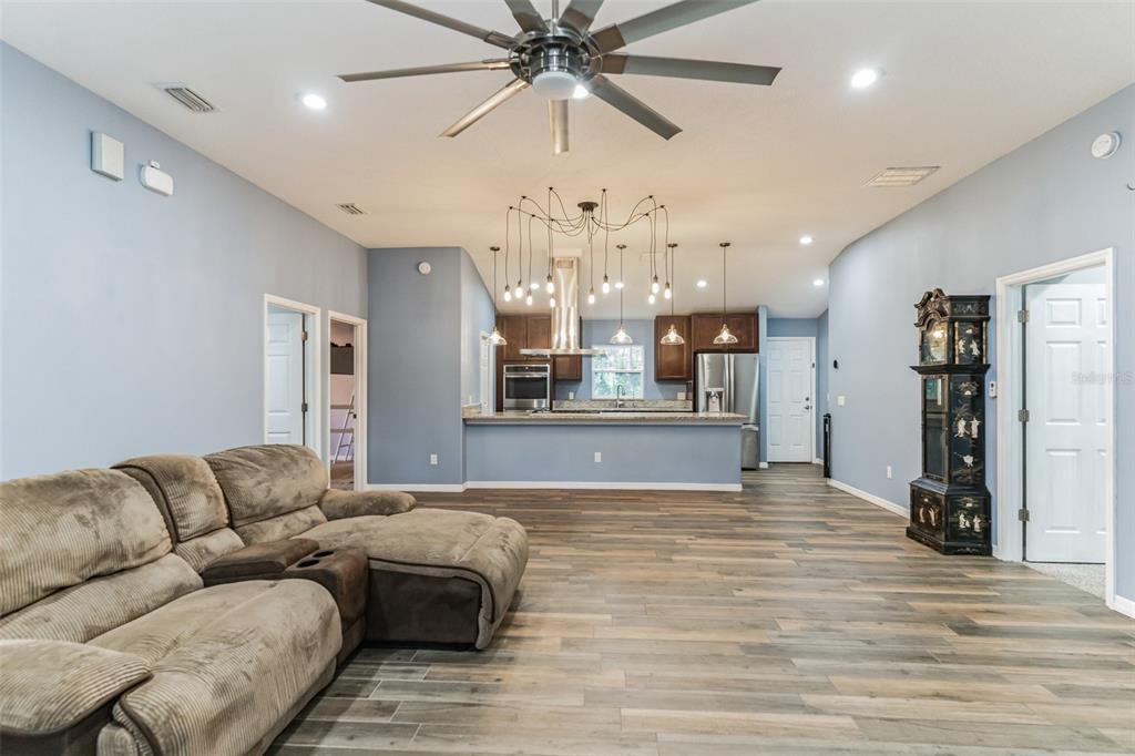 723 River Run Road Osteen, FL 32764 - Photo 19 of 35