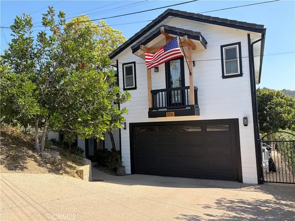 $1,300,000 | 1016 Crown Hill Drive, Simi Valley, CA 93063