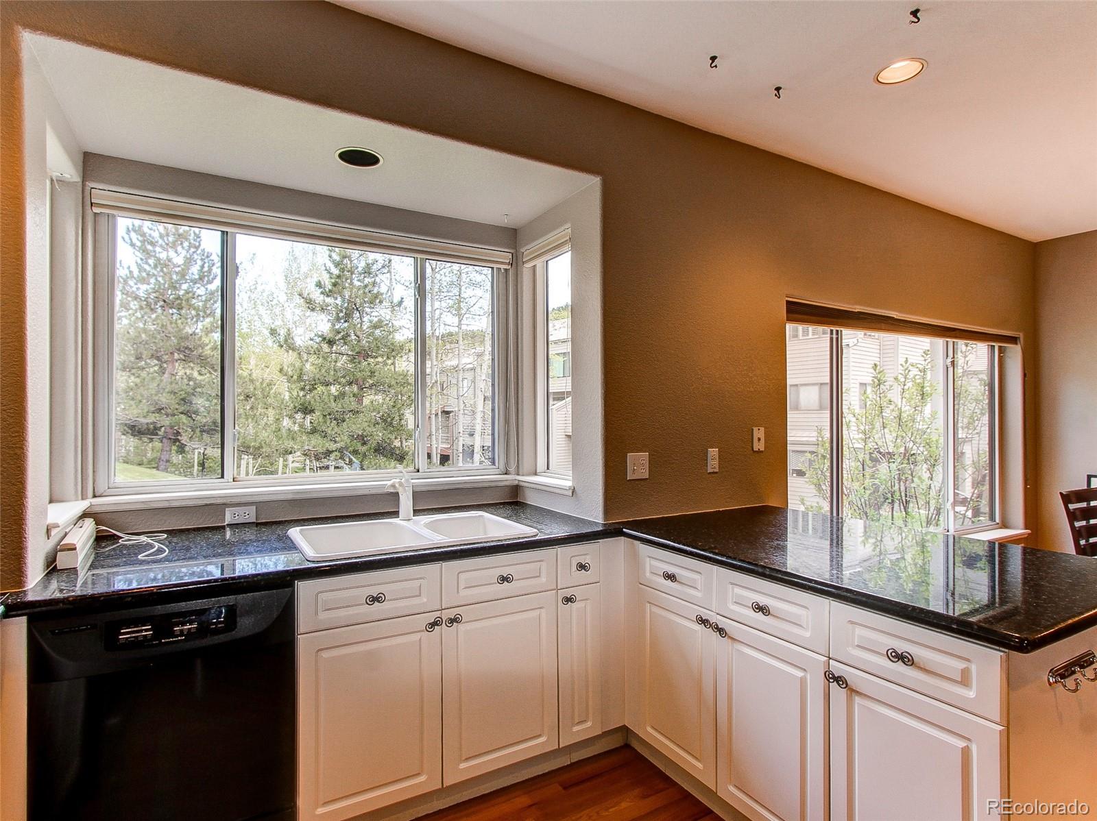 720 Ridgeside Drive Golden, CO 80401 - Photo 7 of 39 Gallery Image 7