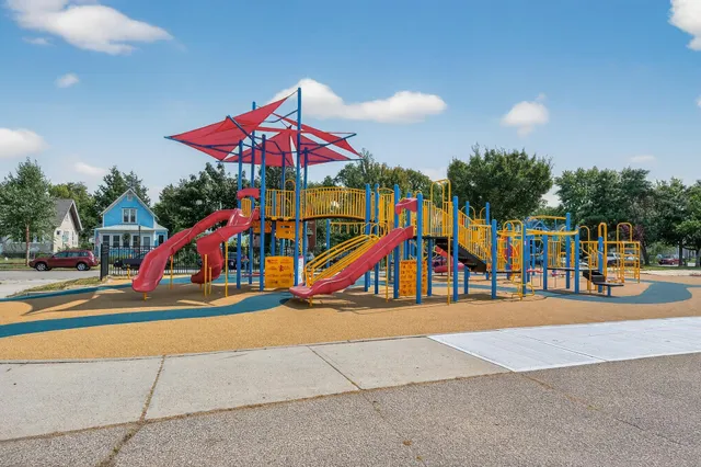 $579,900 | 2428 11th Avenue South, Minneapolis, MN 55404