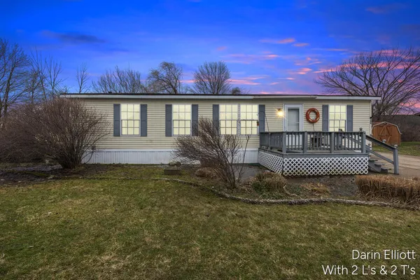 $82,900 | 280 West Scarlet Oak Drive, Coopersville, MI 49404