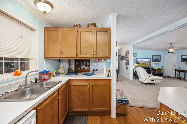 $82,900 | 280 West Scarlet Oak Drive, Coopersville, MI 49404