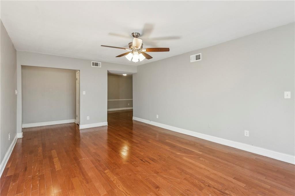 6851 Roswell Road, Unit I11 Atlanta, GA 30328 - Photo 3 of 23