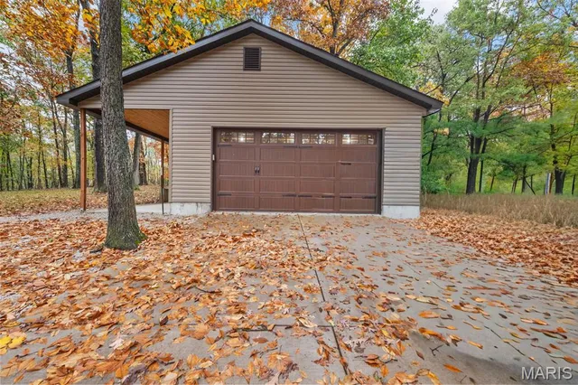 $559,900 | 8349 White Oak Trail, Hillsboro, MO 63050