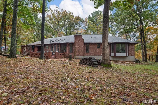 $559,900 | 8349 White Oak Trail, Hillsboro, MO 63050