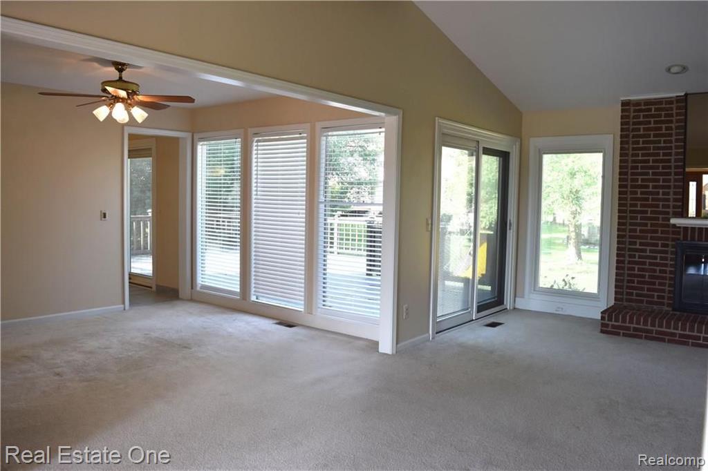 3544 Wedgewood Drive Rochester Hills, MI 48306 - Photo 8 of 26