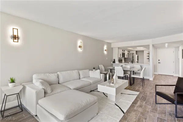 $2,100 | 25804 Cockleshell Drive, Unit 314, Bonita Springs, FL 34135