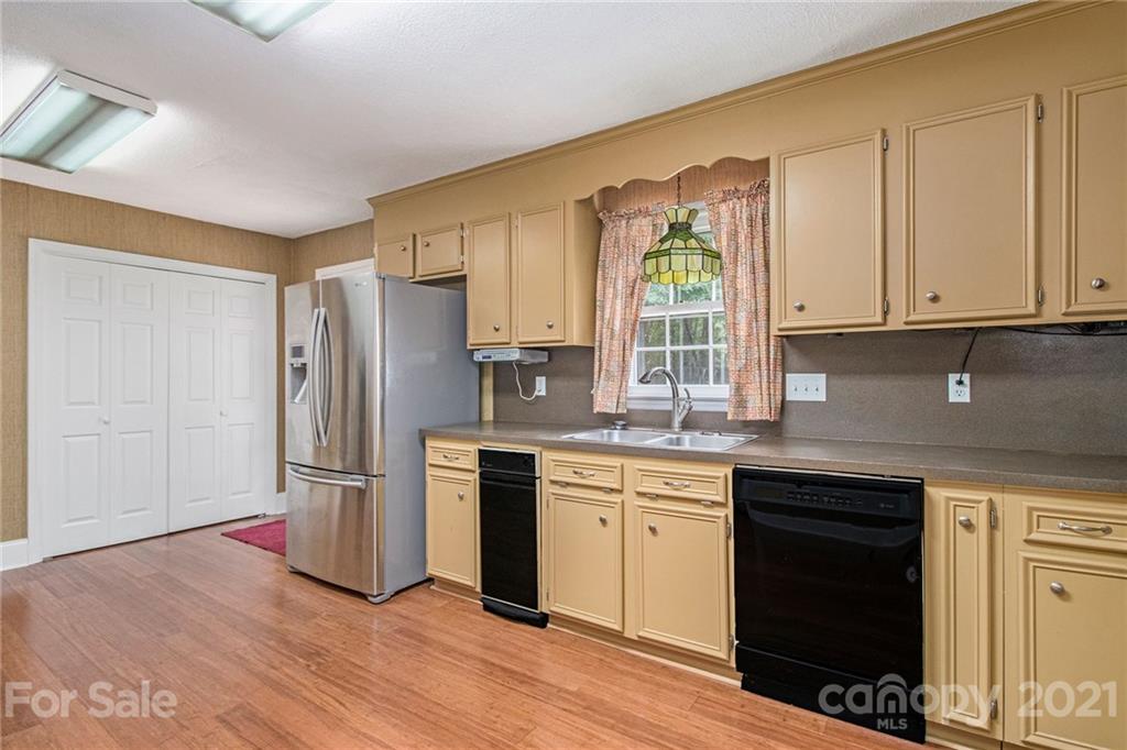 8625 Stoneface Road Charlotte, NC 28214 - Photo 10 of 27 Gallery Image 10