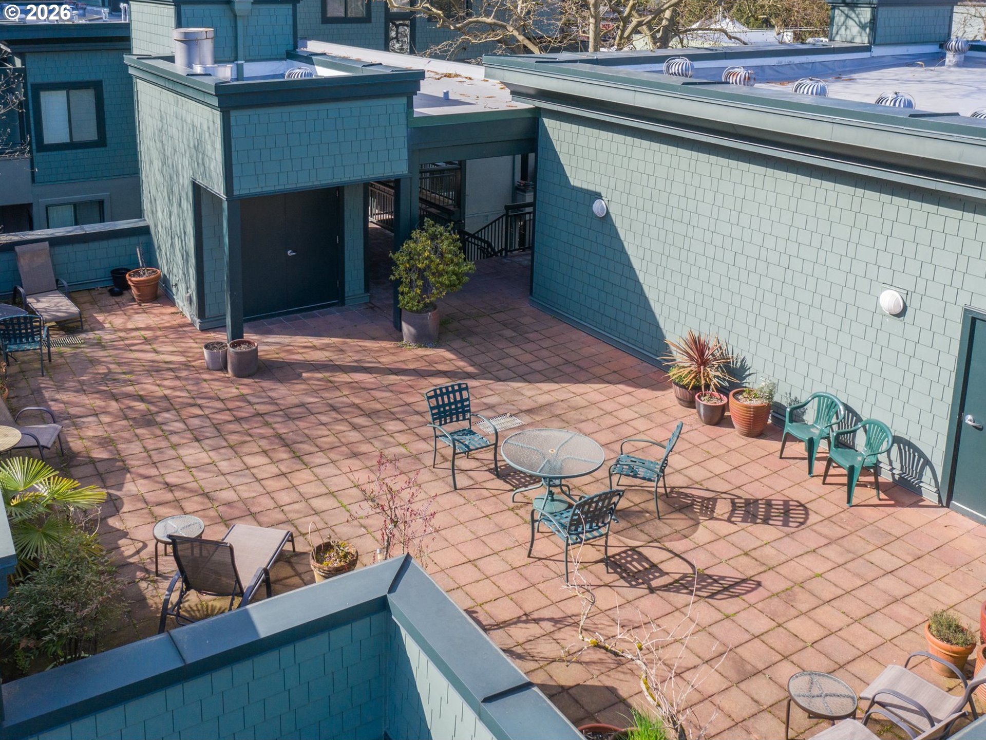 2024 Southwest Howards Way, Unit 405 Portland, OR 97201 - Photo 24 of 43