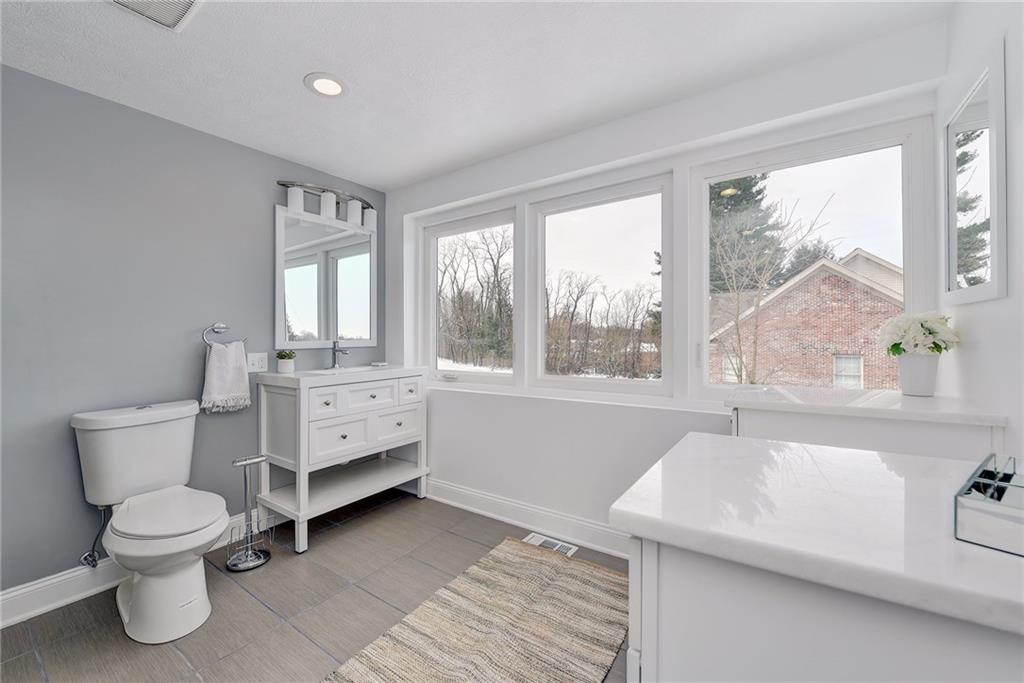 1242 Morrow Road Pittsburgh, PA 15241 - Photo 12 of 25 Gallery Image 12