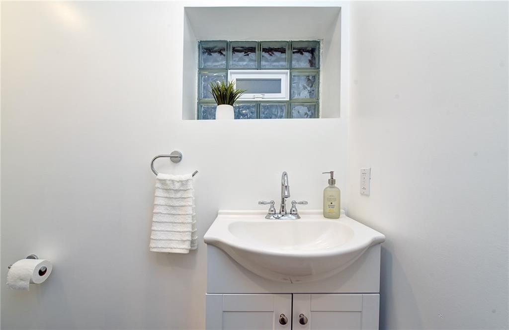 1242 Morrow Road Pittsburgh, PA 15241 - Photo 21 of 25 Gallery Image 21