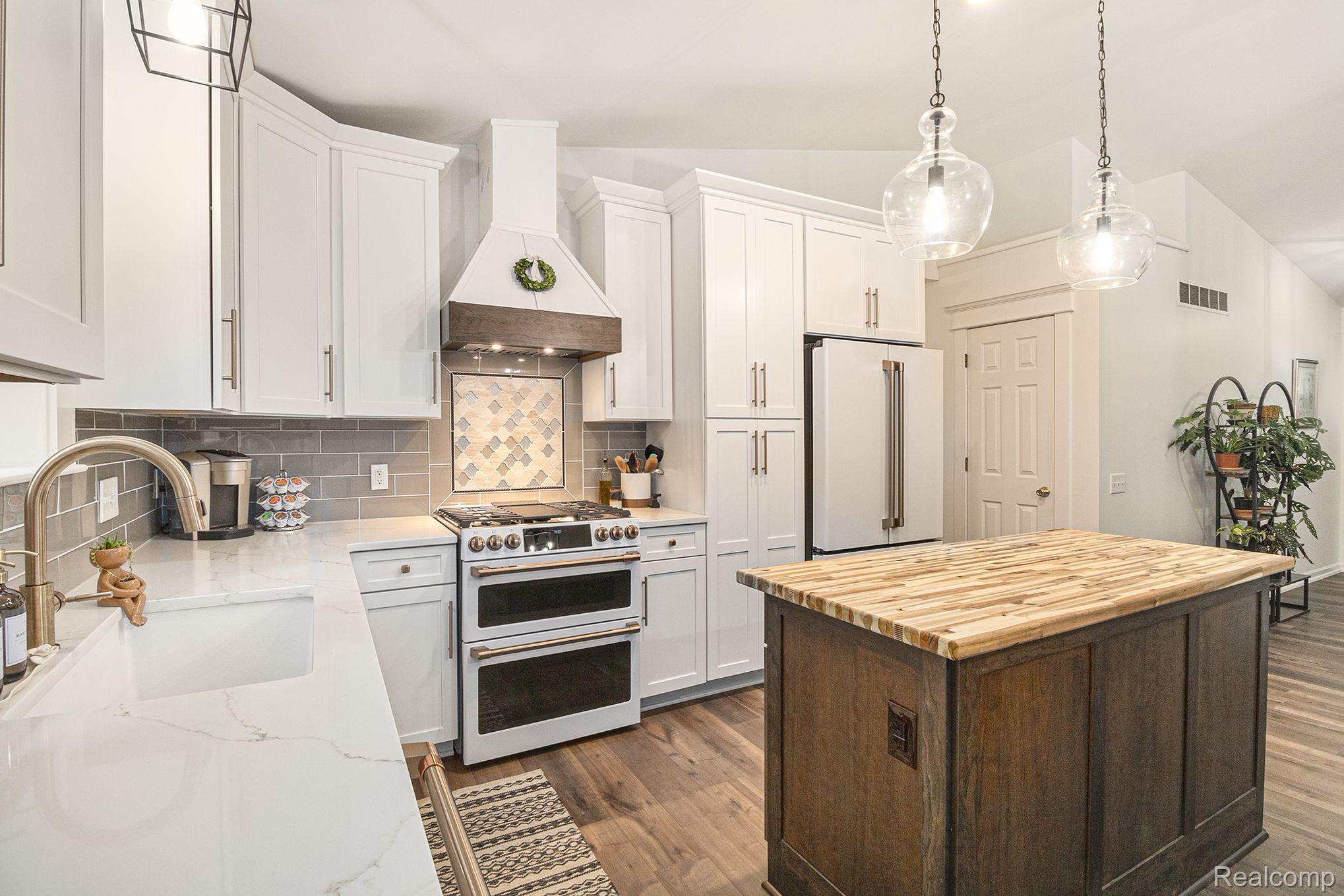 8707 Clark Road Clarkston, MI 48346 - Photo 14 of 35 Gallery Image 14