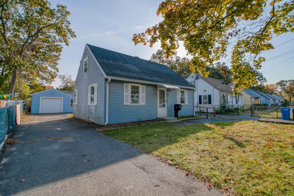 51 Pheland Street Springfield, MA 01109 - Photo 1 of 21 Gallery Image 1