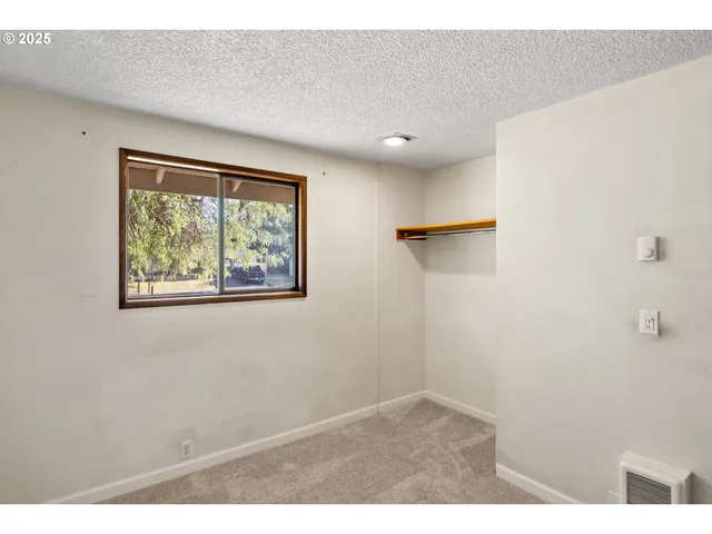 $362,000 | 3826 Peppertree Drive, Eugene, OR 97402