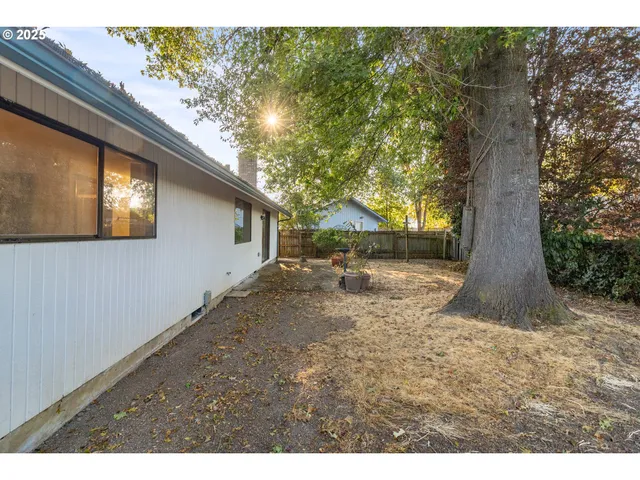 $362,000 | 3826 Peppertree Drive, Eugene, OR 97402