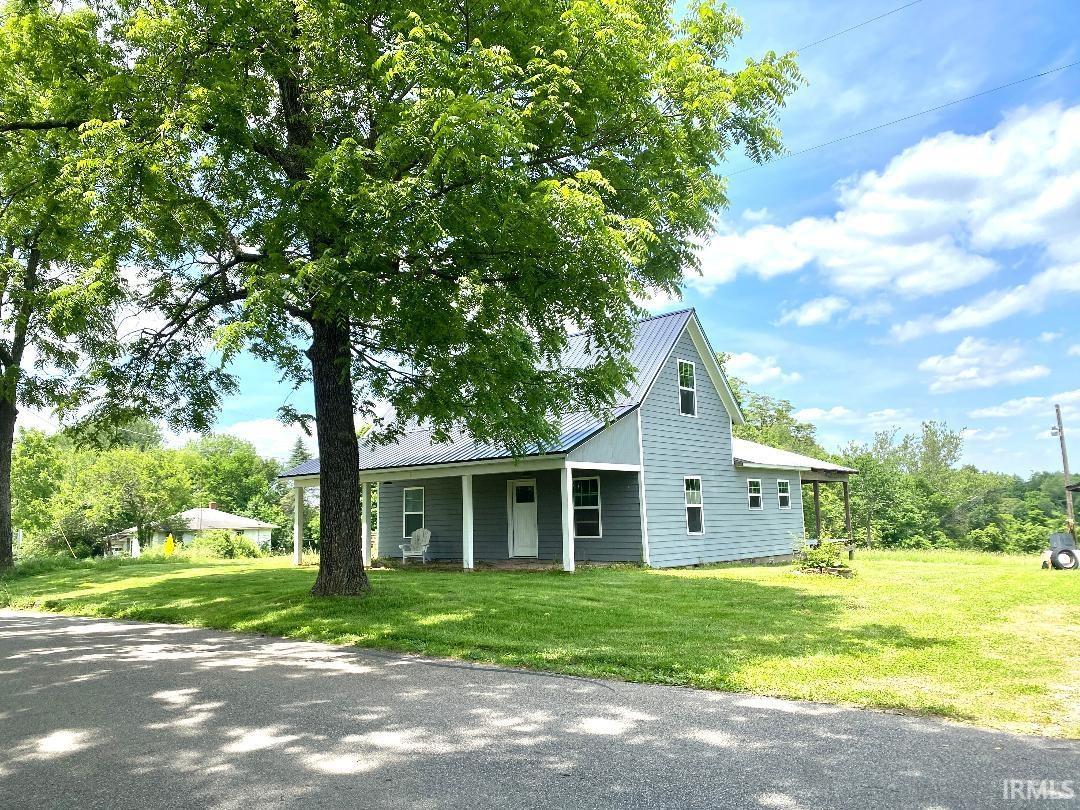 2339 East Tulip Road Bloomfield, IN 47424 - Photo 1 of 38