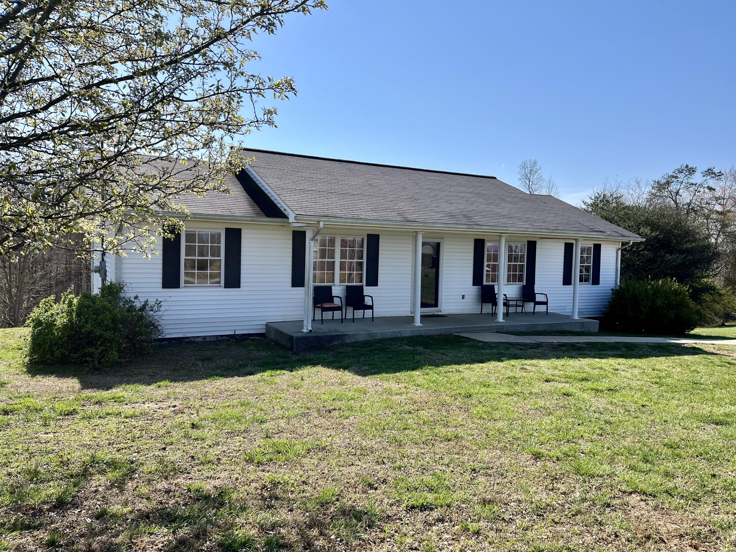 3023 Lettered Oak Road Albany, KY 42602 - Photo 1 of 49 Welcome Home!