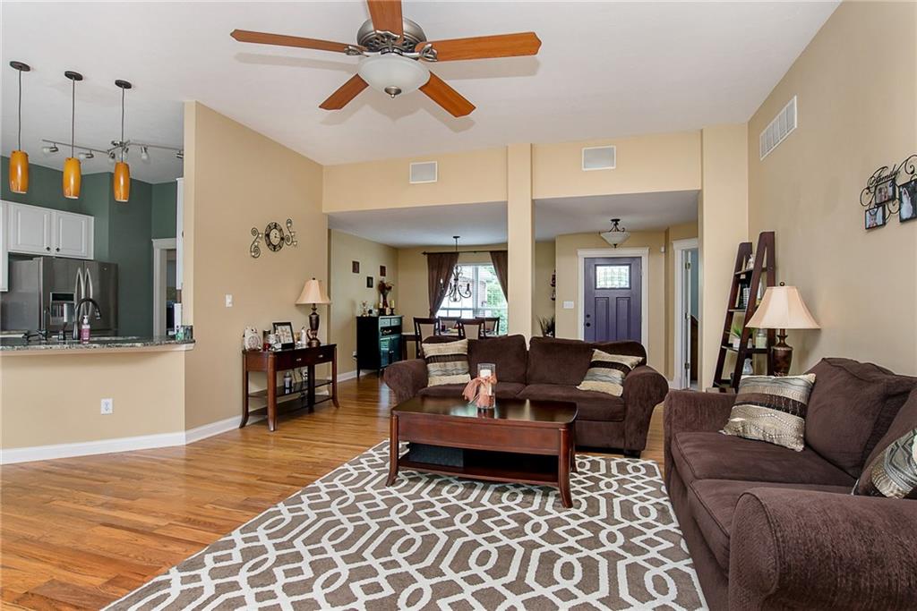 11373 Falling Water Way Fishers, IN 46037 - Photo 5 of 24 Gallery Image 5