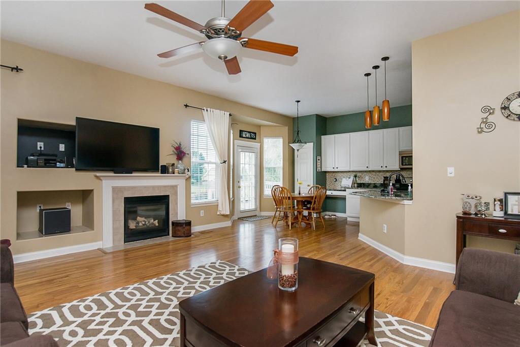 11373 Falling Water Way Fishers, IN 46037 - Photo 6 of 24 Gallery Image 6