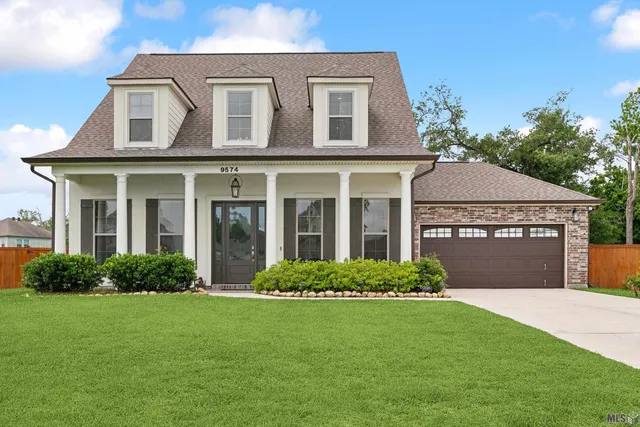 $549,000 | 9574 West Terran Lane, Westwego, LA 70094