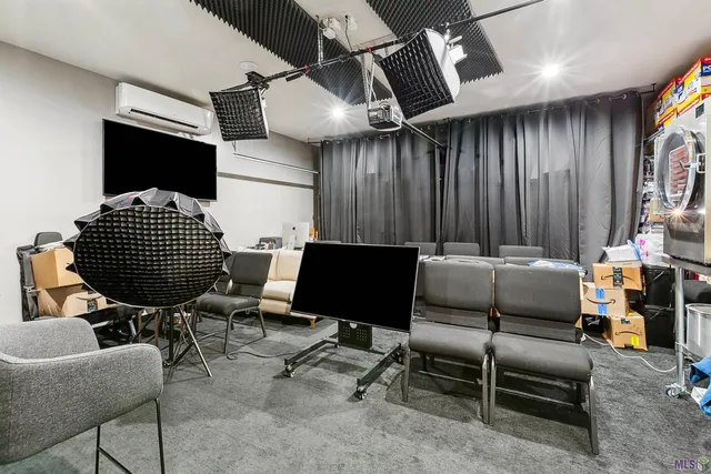 $549,000 | 9574 West Terran Lane, Westwego, LA 70094