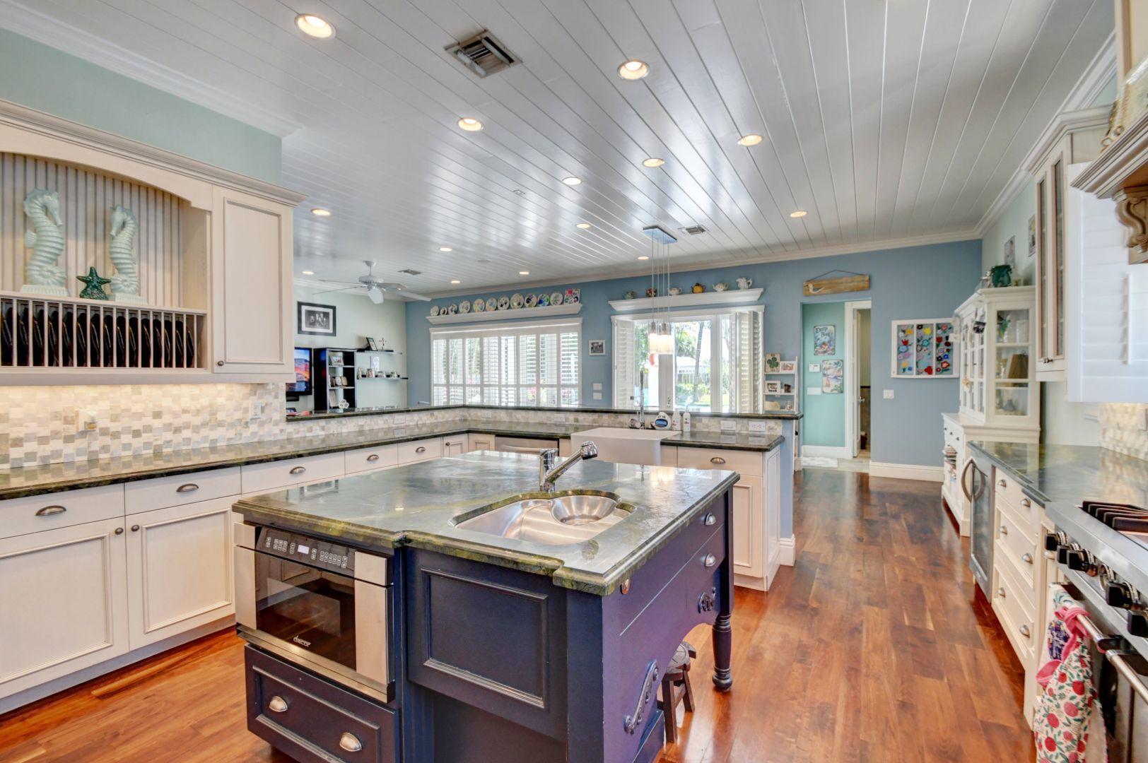 930 Southwest 21st Lane Boca Raton, FL 33486 - Photo 35 of 71 KITCHEN 3
