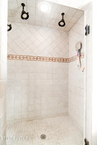 $829,000 | 1511 Landmark Boulevard, Sevierville, TN 37862