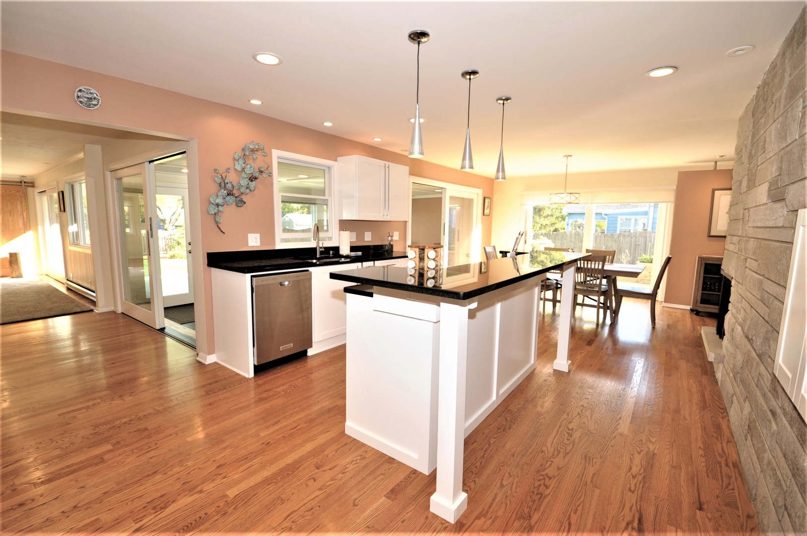 425 Maple Lane Geneva, IL 60134 - Photo 21 of 48 a kitchen with lots of counter top space and wooden floor