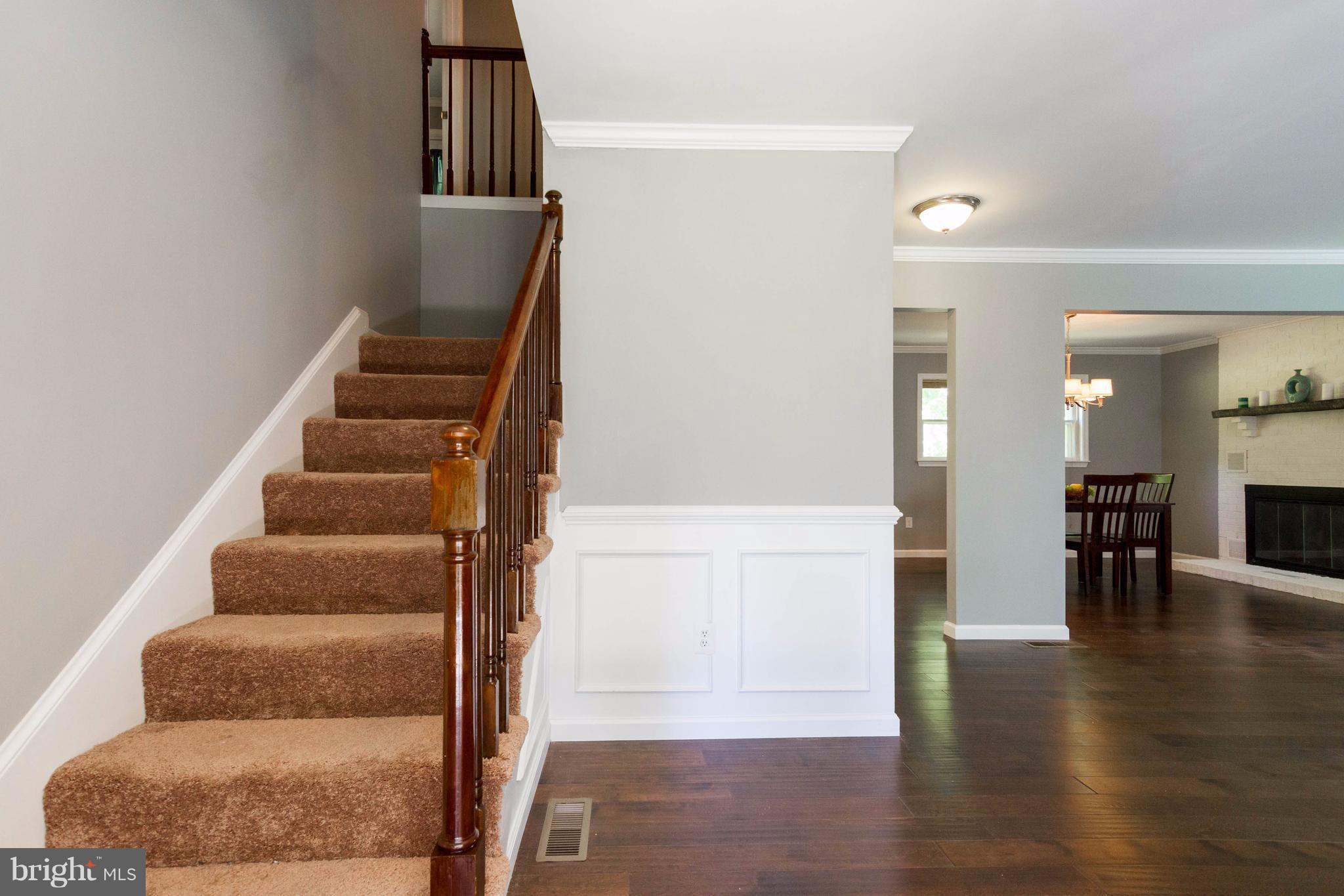 13523 Stonehouse Mountain Road Culpeper, VA 22701 - Photo 3 of 30 Foyer