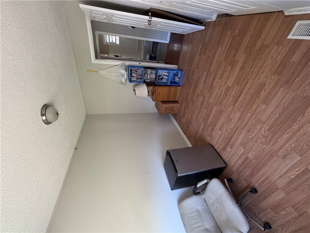 187 Pat Lane Fairborn, OH 45324 - Photo 9 of 13