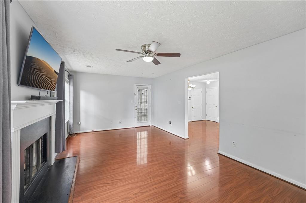 1698 Cutters Mill Way Lithonia, GA 30058 - Photo 9 of 53