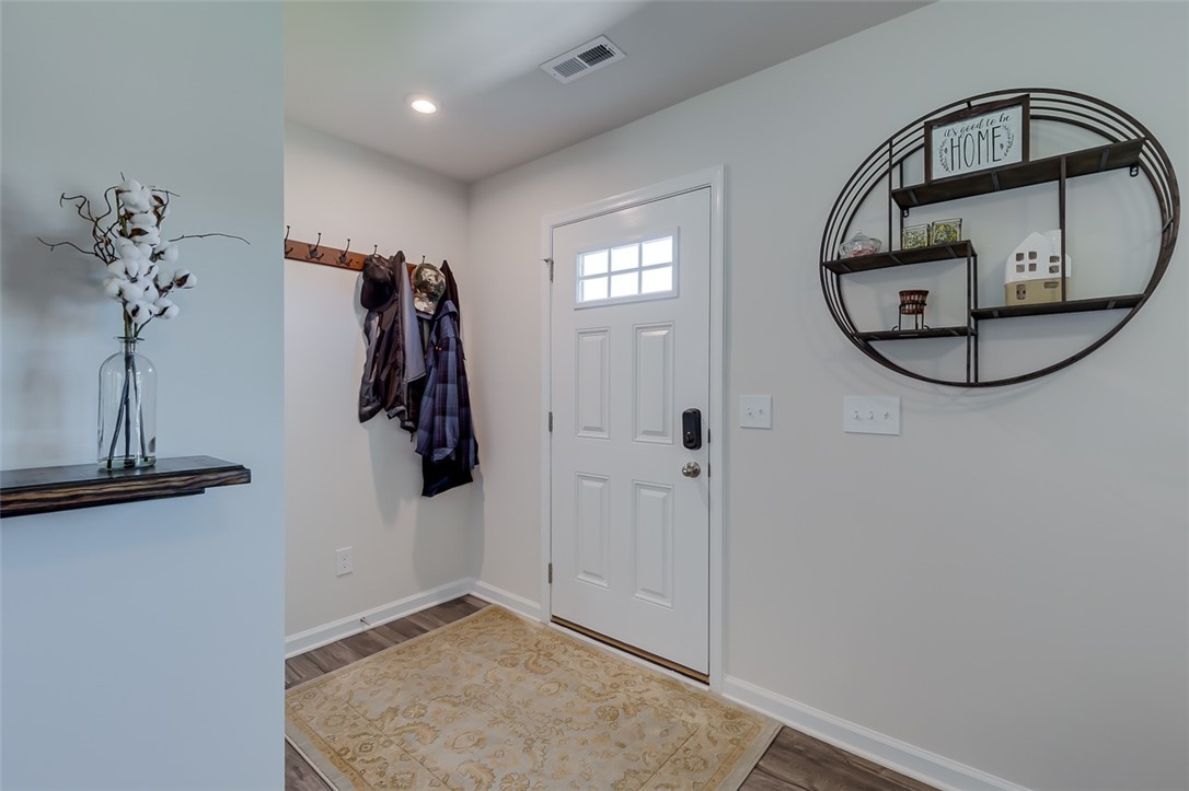 104 Queens Mill Court Pendleton, SC 29670 - Photo 8 of 43 Gallery Image 8