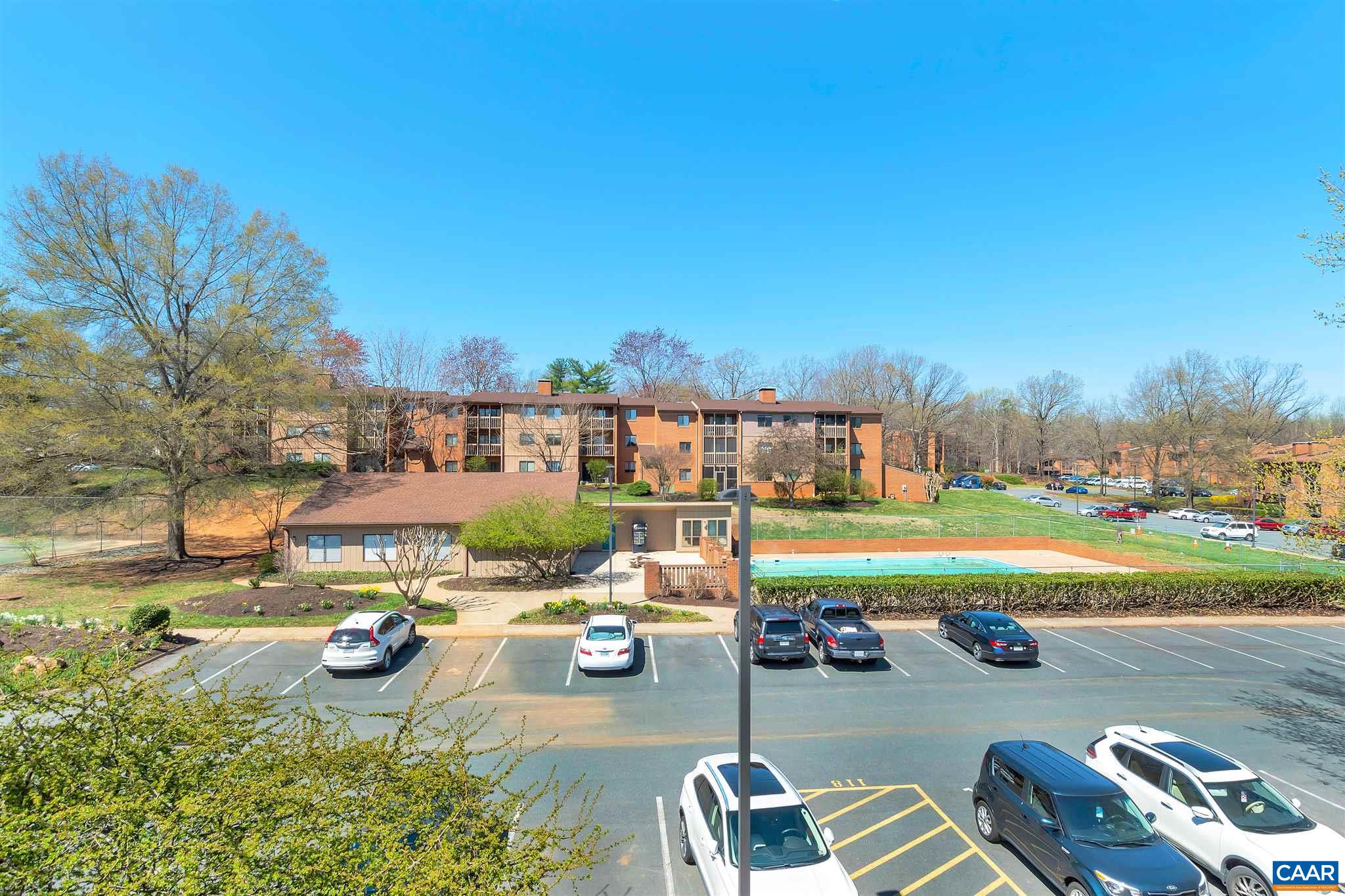 118 Turtle Creek Road, Unit 12 Charlottesville, VA 22901 - Photo 17 of 27 Gallery Image 17