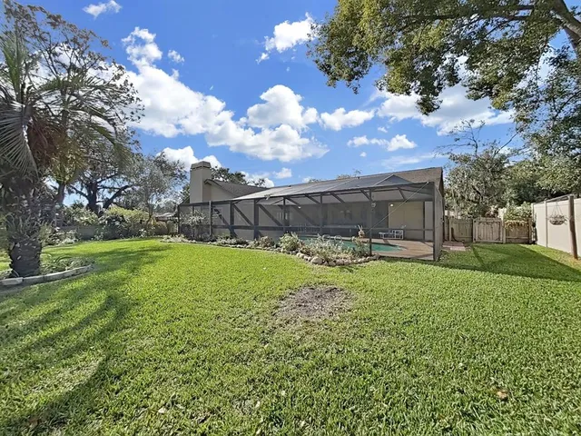 $599,900 | 305 Running Horse Road, Seffner, FL 33584