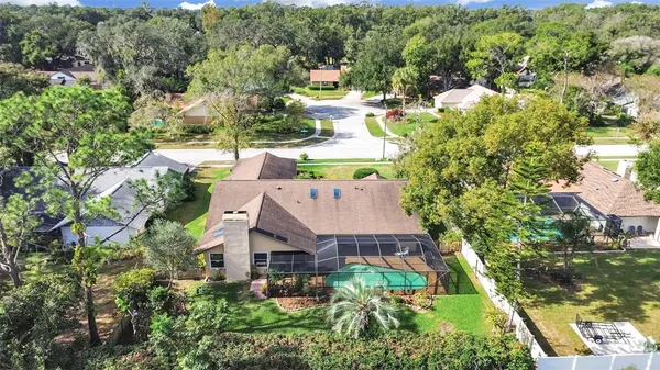 $549,900 | 305 Running Horse Road, Seffner, FL 33584