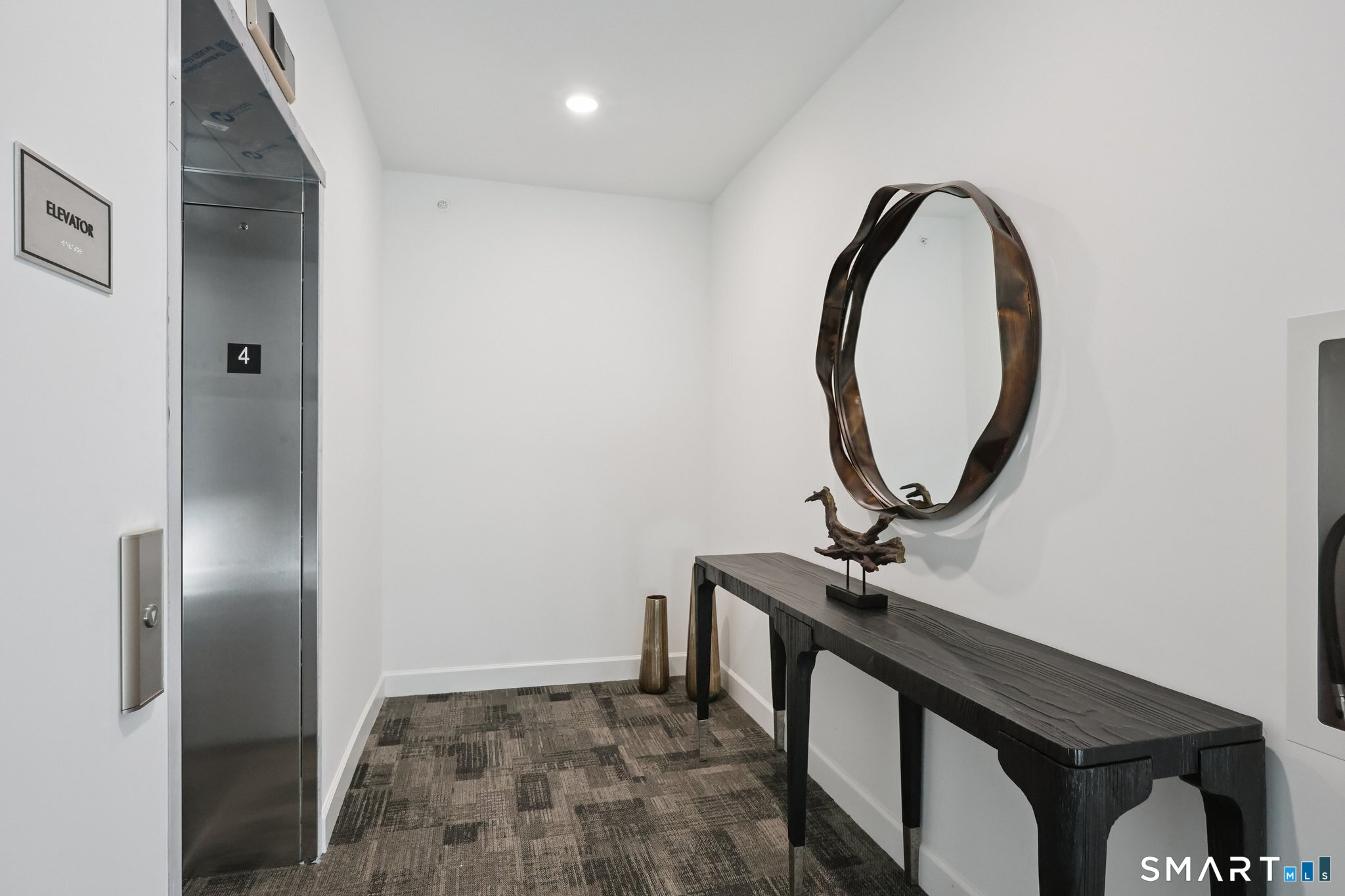 131 Beach Road, Unit 104 Fairfield, CT 06824 - Photo 16 of 21