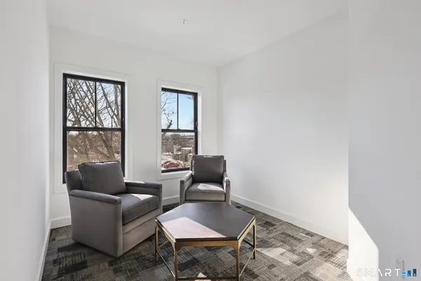 $3,000 | 131 Beach Road, Unit 104, Fairfield, CT 06824