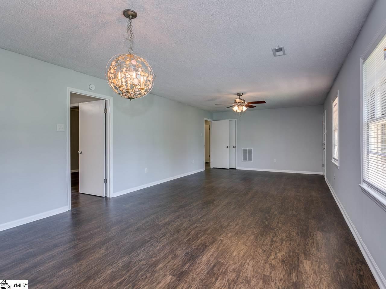 111 State Rd S-42-4428 Inman, SC 29349 - Photo 7 of 35