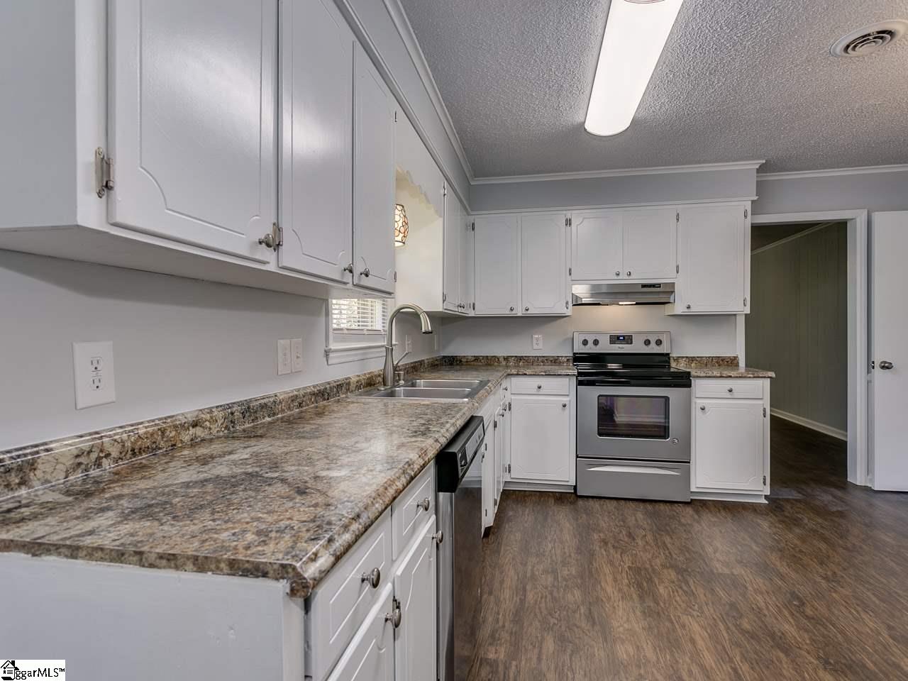 111 State Rd S-42-4428 Inman, SC 29349 - Photo 10 of 35