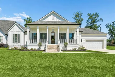 $495,777 | 316 Oak Hollow Drive, Madisonville, LA 70447