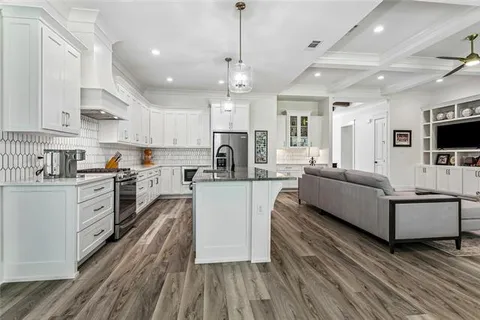 $495,777 | 316 Oak Hollow Drive, Madisonville, LA 70447