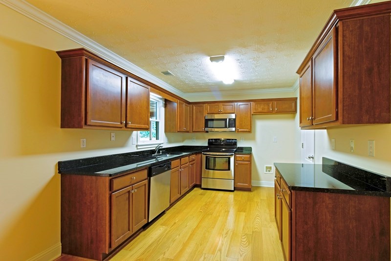 1180 Yacht Club Road Hartwell, GA 30643 - Photo 13 of 35 Gallery Image 13
