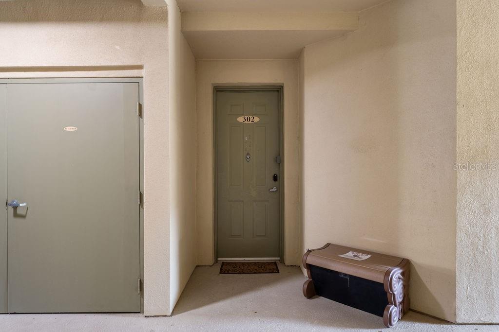 302 Terrace Ridge Circle, Unit 302 Davenport, FL 33896 - Photo 21 of 23 a view of room with walk in closet