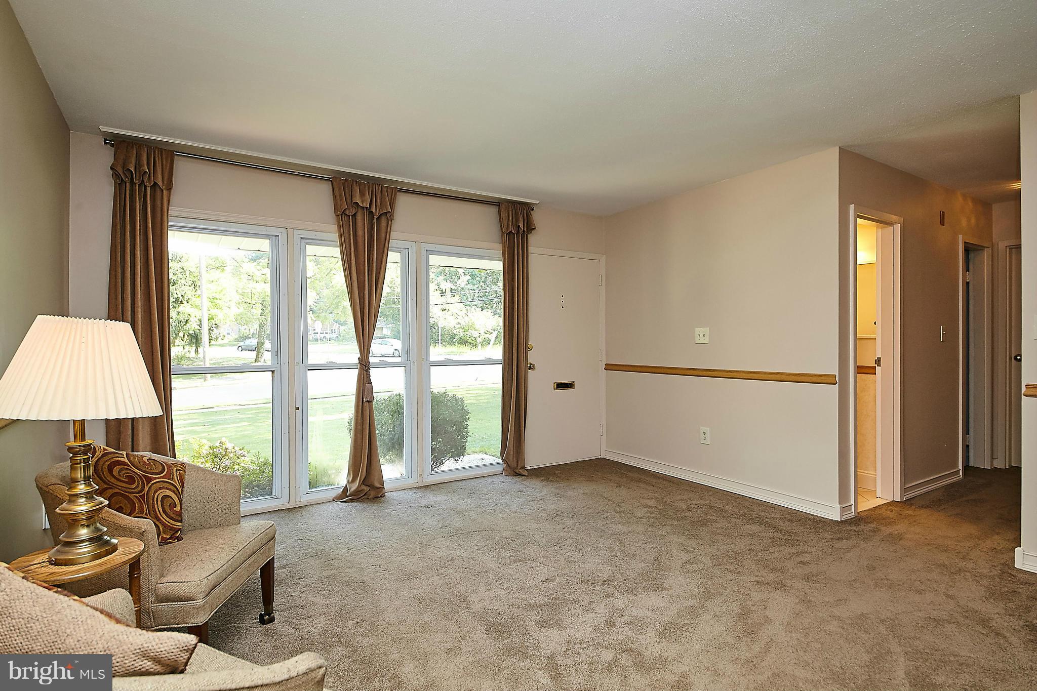 5540 Earlehurst Street Springfield, VA 22151 - Photo 4 of 30 a view of livingroom with furniture and window