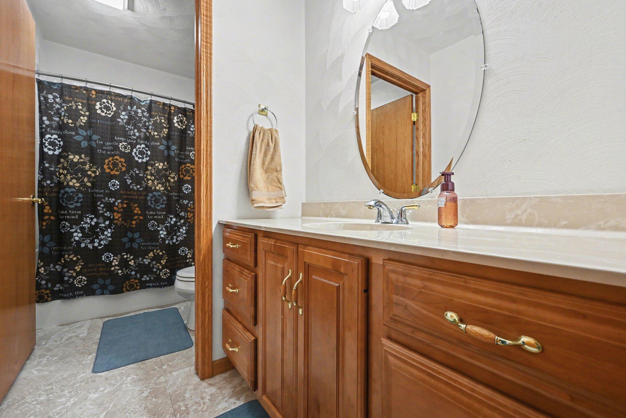 53126 Ridgeview Circle Paw Paw, MI 49079 - Photo 17 of 38 018_file_9921