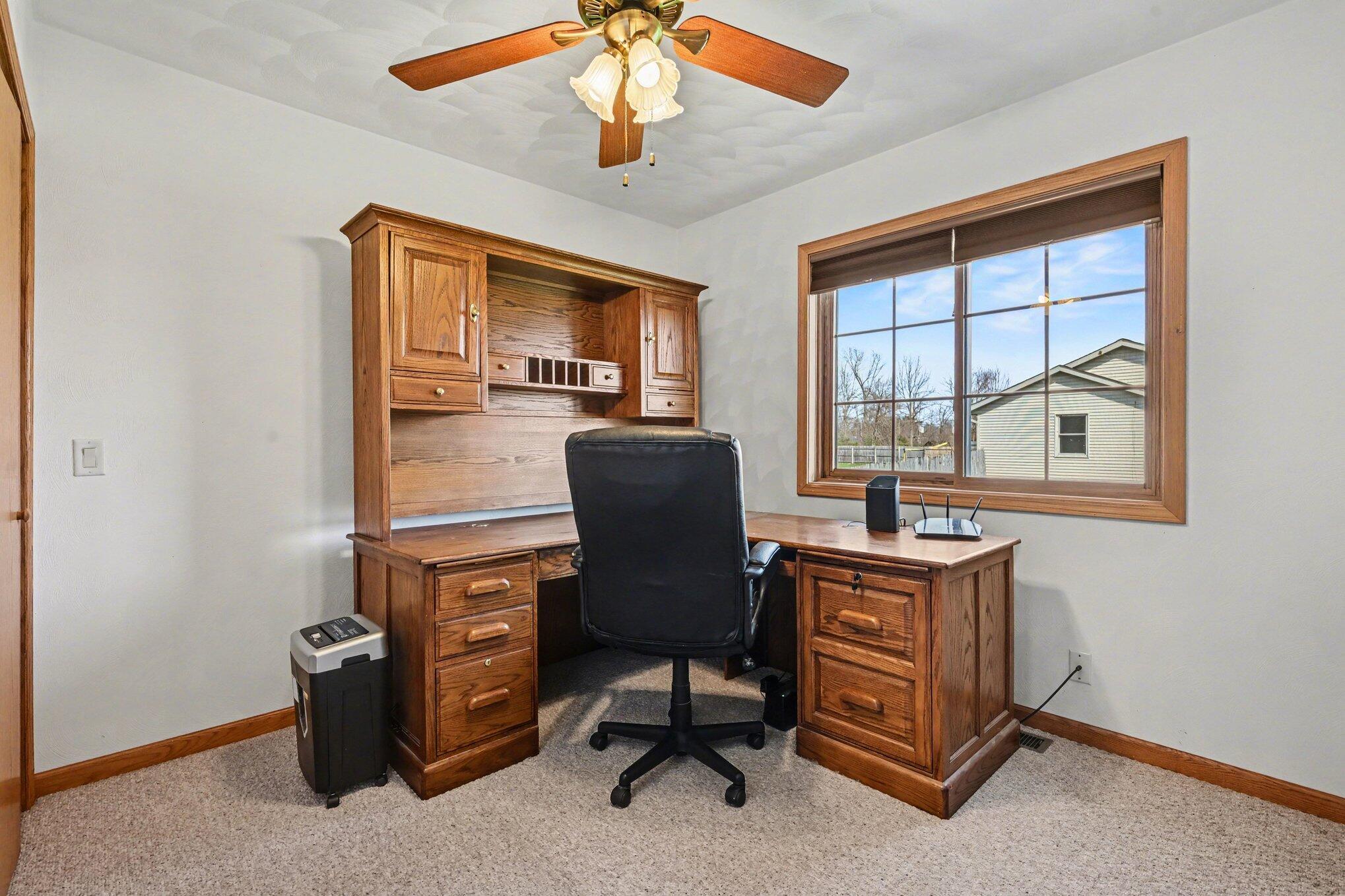 53126 Ridgeview Circle Paw Paw, MI 49079 - Photo 21 of 38 020_file_5393