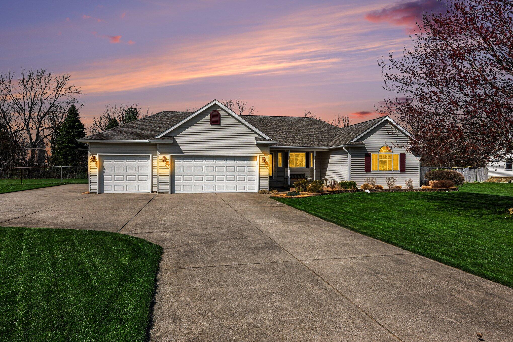 53126 Ridgeview Circle Paw Paw, MI 49079 - Photo 36 of 38 001_file_8497