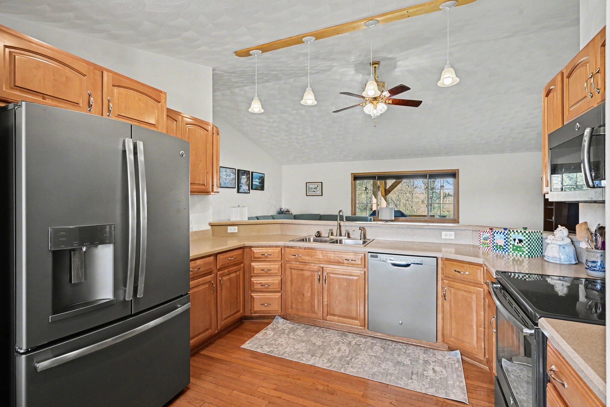 53126 Ridgeview Circle Paw Paw, MI 49079 - Photo 9 of 38 011_file_8442